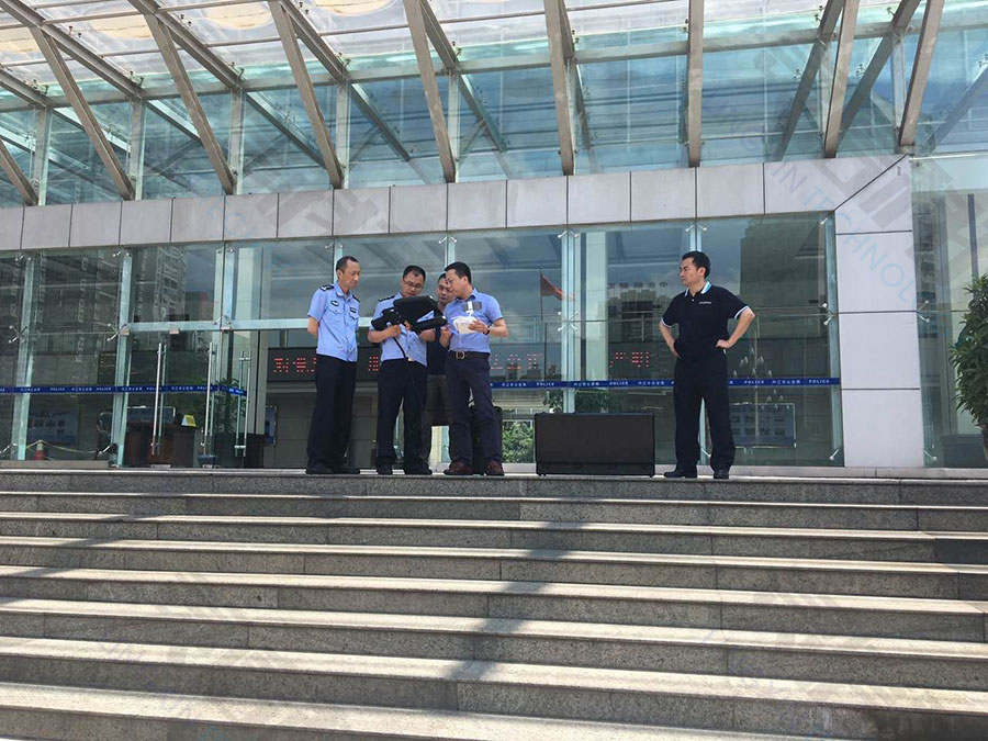 图片关键词 现场解说「无人机拦截系统」工作道理、操控步骤